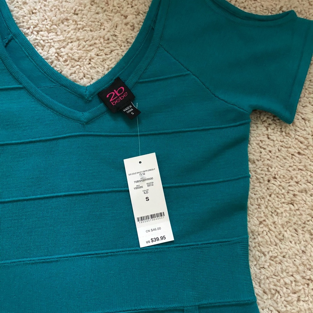 Dress - Picture 4 of 4